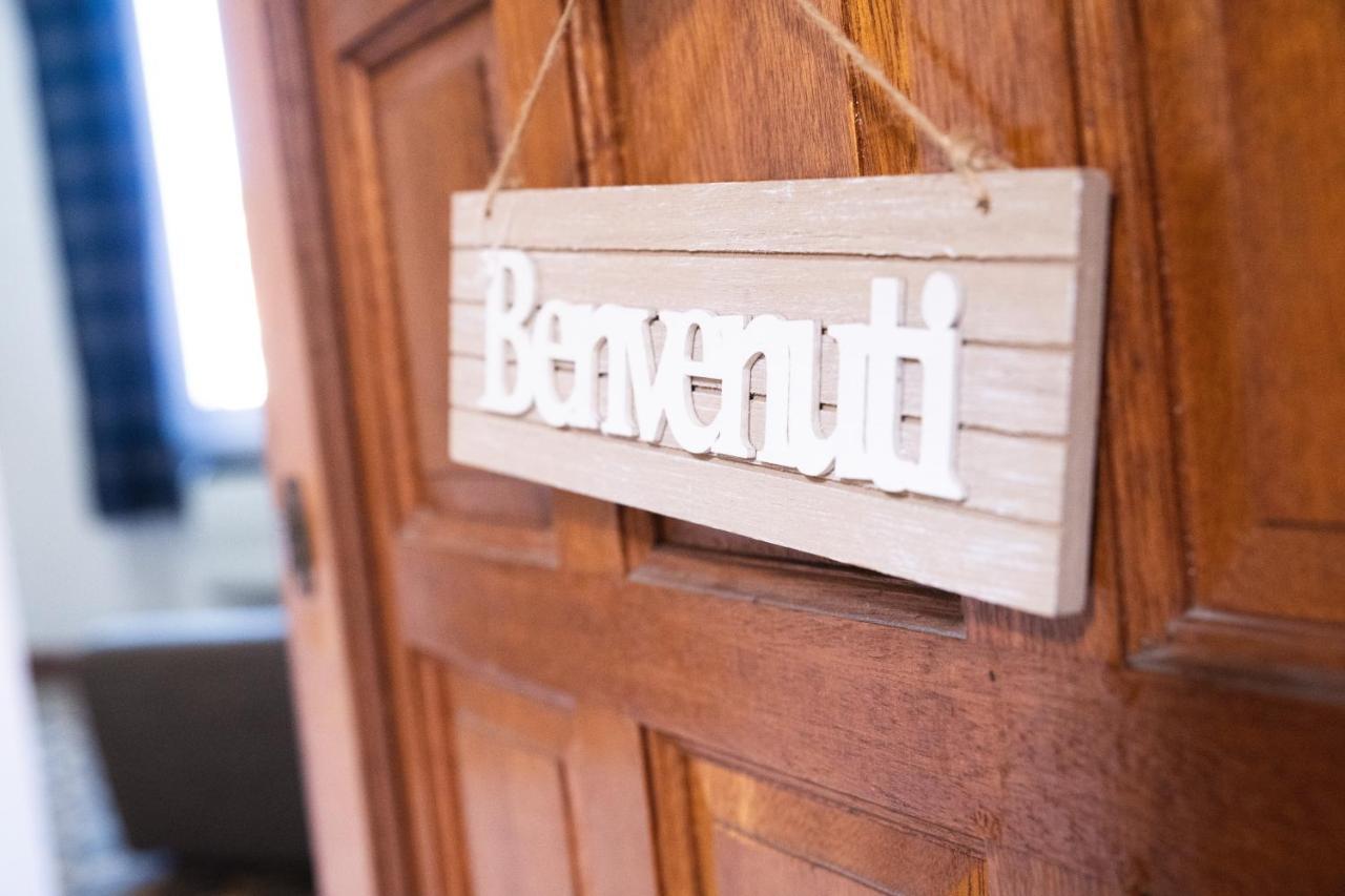 리보르노 La Magnolia B&B 외부 사진